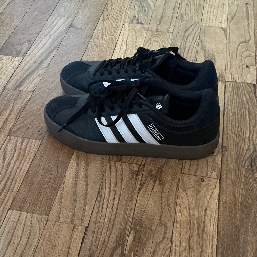 Adidas Men's Black and White Sneakers